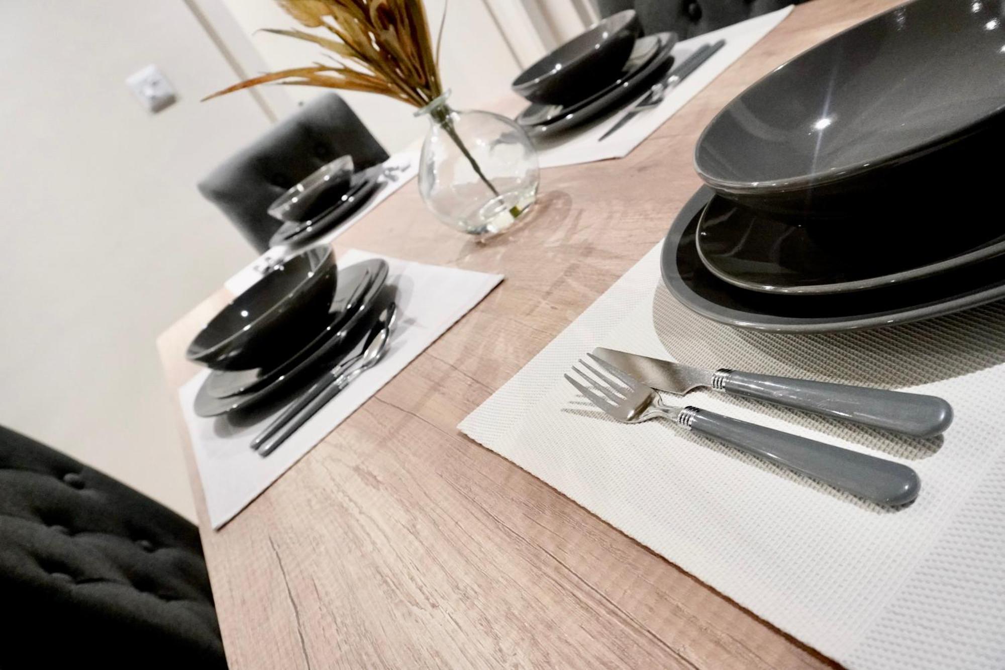 Central Manchester Luxury 2 Bed Apartment With Balcony Bagian luar foto