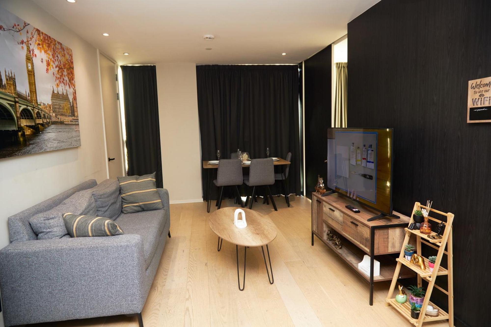 Central Manchester Luxury 2 Bed Apartment With Balcony Bagian luar foto