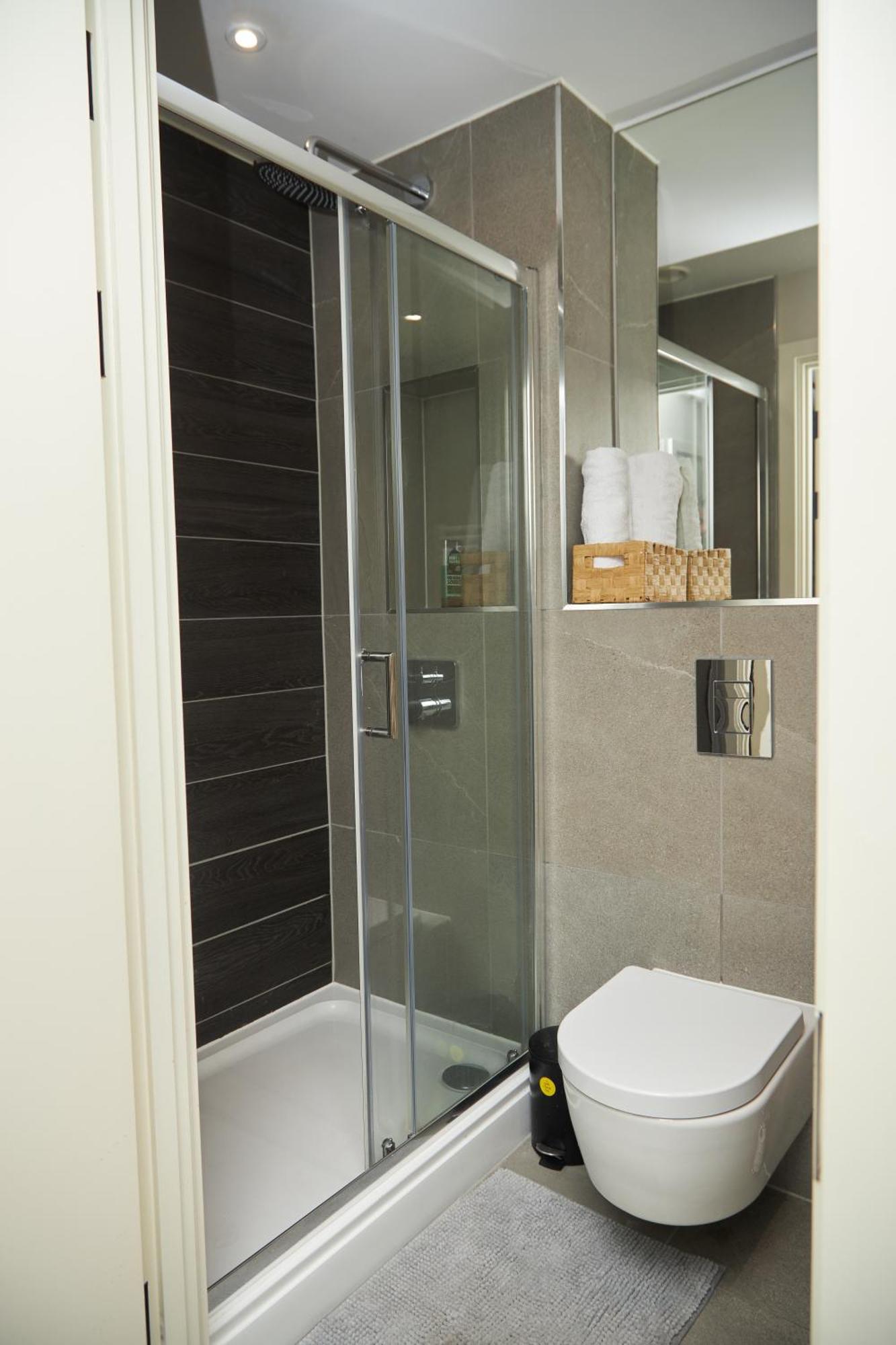 Central Manchester Luxury 2 Bed Apartment With Balcony Bagian luar foto