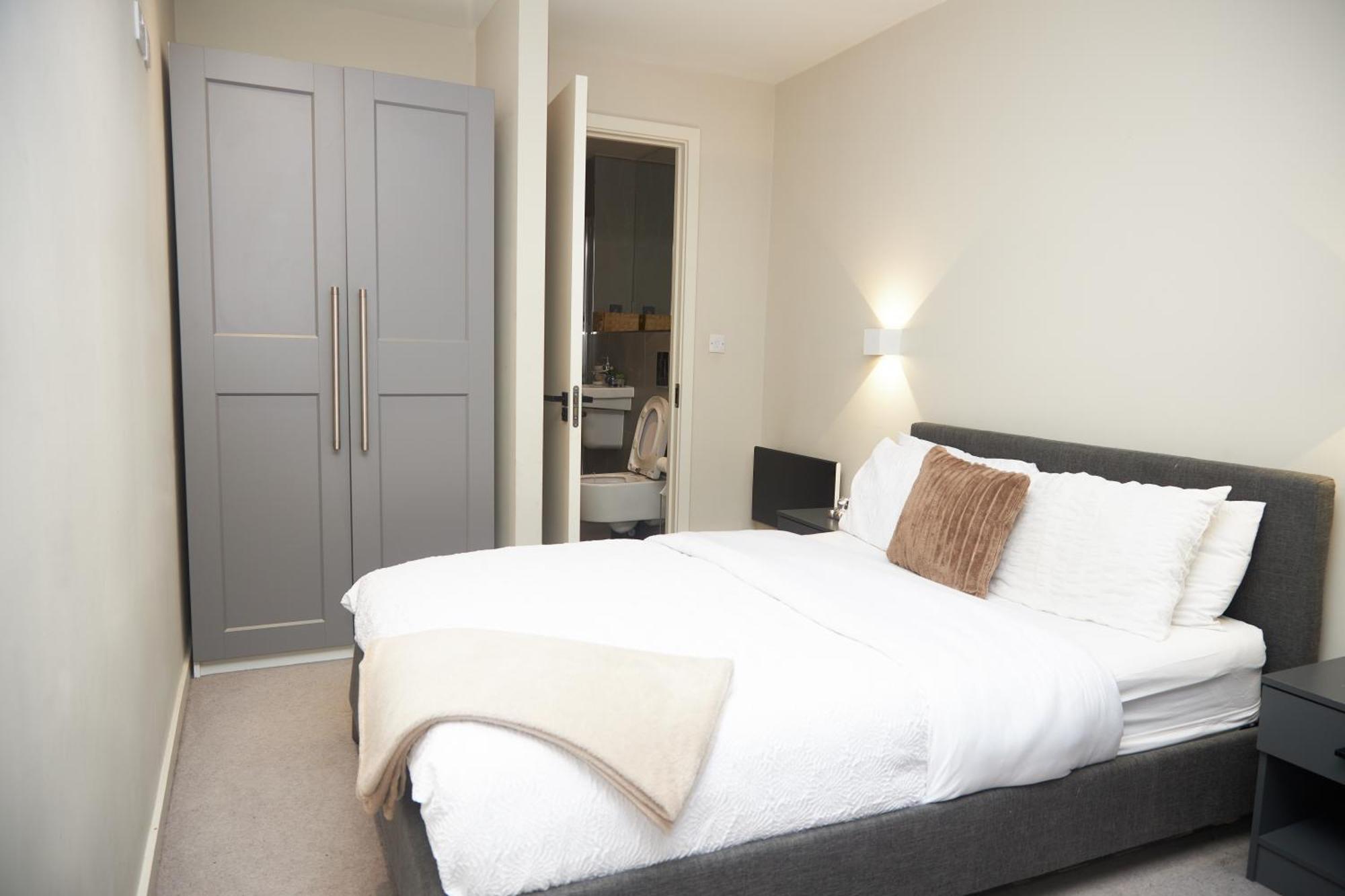 Central Manchester Luxury 2 Bed Apartment With Balcony Bagian luar foto